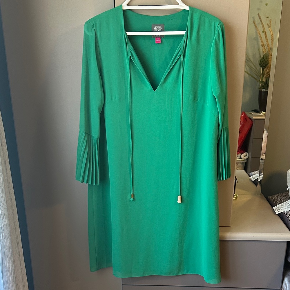 Vince Camuto Vibrant Green Long Sleeve Dress